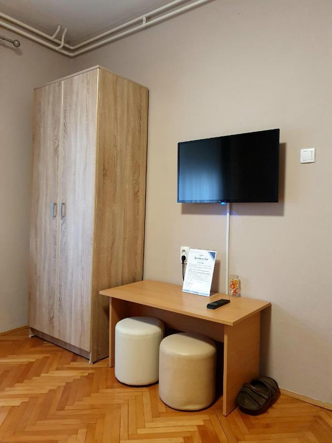 Gradiska Na Savi Apartmani I Sobe Exterior foto